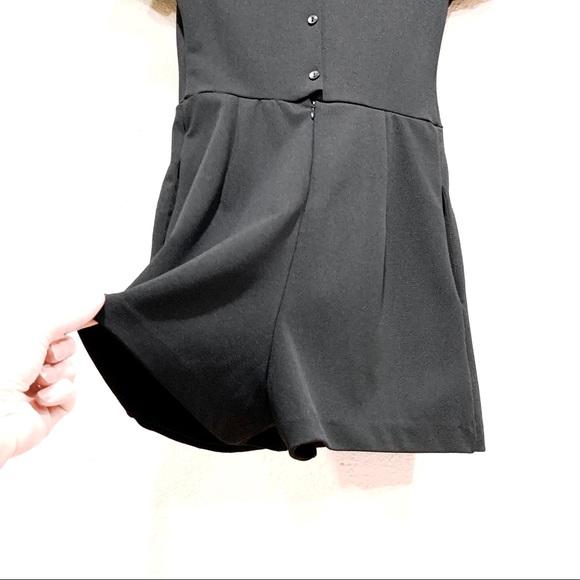 ZARA TRAFALUC Black Pleats Pockets Romper (XS) - Picture 11 of 12